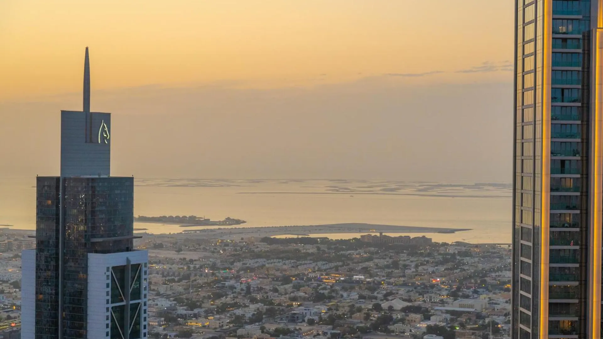 60Th High Floor - Full World Islands, Downtown And Ocean View - High Quality Design And Furniture - 2 Bedroom Dubai